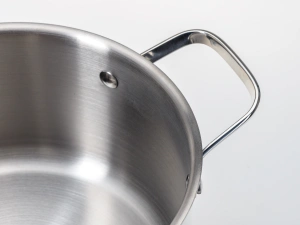 КАСТРЮЛЯ из нержавеющей стали 2,6 л/18 см со стеклянной крышкой    110227