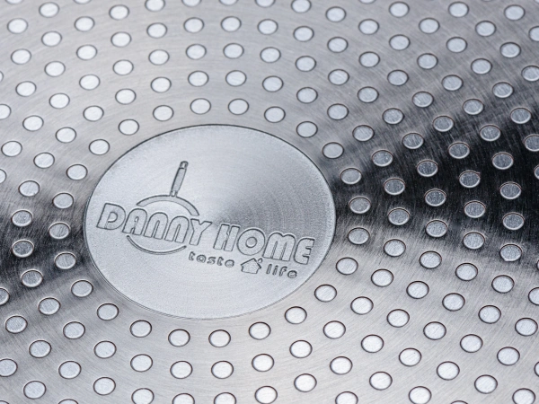 Купить СКОВОРОДА алюминиевая с антипригарным покрытием 24*4,7 см   109084 СКОВОРОДА алюминиевая с антипригарным покрытием 24*4,7 см   109084