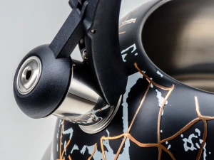 ЧАЙНИК со свистком 3,5 л из нержавеющей стали с пластмассовой ручкой   110653