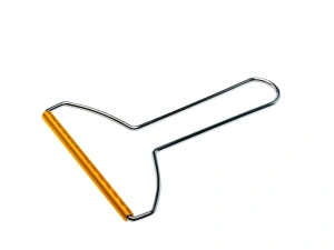 СКРЕБОК ДЛЯ ОЧИСТКИ ОТ ШЕРСТИ алюминиевый 18*12,5 см  Home Line 107867 