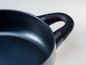 ЖАРОВНЯ алюминиевая с антипригарным покрытием с крышкой 3 л/24 см   110379